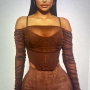 🍂🌹🍂Fashion Nova - Arm Bust Shrug Evelyn Corset